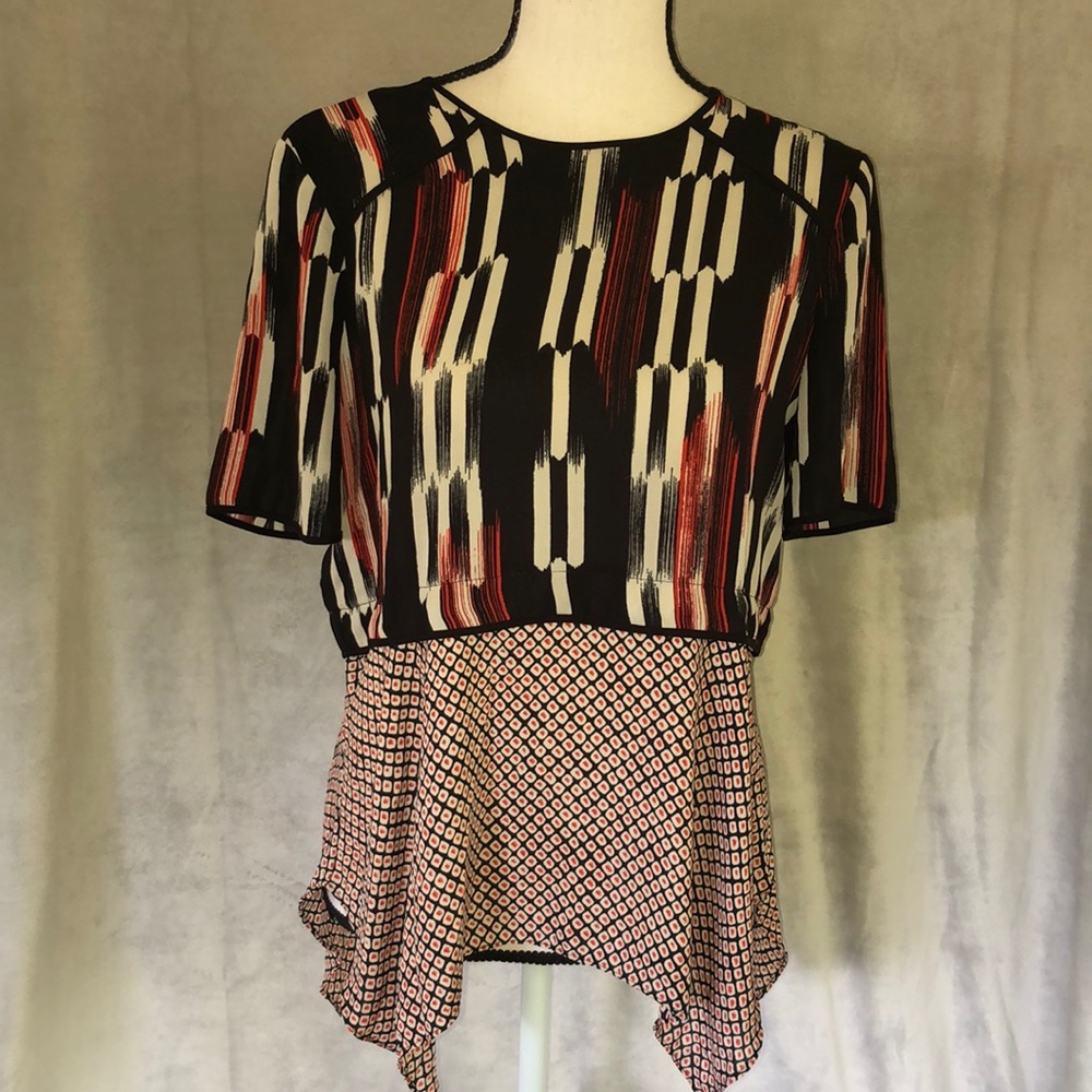beautiful size S black and red BCBGMaxAzria blouse